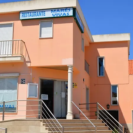 לינה וארוחת בוקר Mares Vivas *