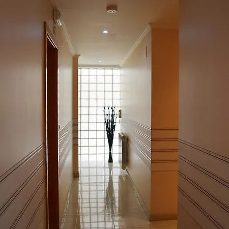 לינה וארוחת בוקר Mares Vivas לוריניה